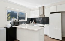 6 Binnacle Court, Safety Beach, Vic 3936
