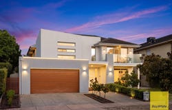17 Eagleview Place, Sanctuary Lakes, Vic 3030