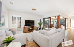 35 Serene Way, Clyde North, Vic 3978