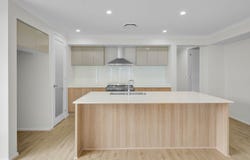 15 Flat Pea Crescent, Deebing Heights, Qld 4306