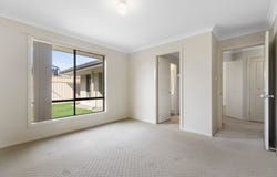 2/3 Prieska Way, East Maitland, NSW 2323