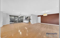 1/20 Sovereign Boulevard, Harkness, Vic 3337