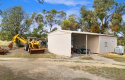 29 Mcintoshs Lane, Snake Valley, Vic 3351