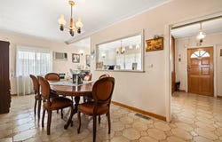 54 Military Road, Avondale Heights, Vic 3034