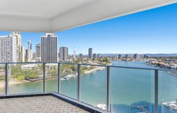 62/2 Admiralty Drive, Paradise Waters, Qld 4217