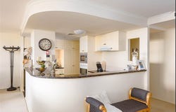 17/8 Goodwin Street, Kangaroo Point, Qld 4169