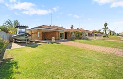 36 Silvertop Avenue, Halls Head, WA 6210