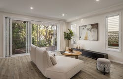 152 Coopers Camp Road, Bardon, Qld 4065