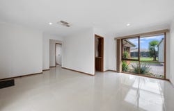 74 Kurunjang Drive, Kurunjang, Vic 3337