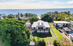 20 Reef Street, Saunders Beach, Qld 4818