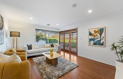 2 Hillrise Crescent, Chirnside Park, Vic 3116