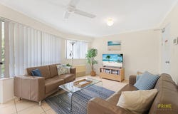 4/407 Esplanade, Torquay, Qld 4655