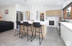 74 Taemore Close, Haddon, Vic 3351