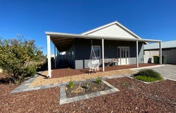 8 Halfmoon Way, Jurien Bay, WA 6516