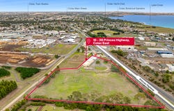 Unit, 16-38 Princes Highway, Colac, Vic 3250