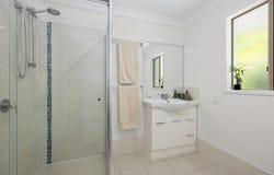 10 McClintock Place, Woombye, Qld 4559