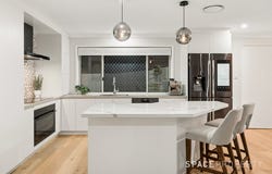 12 Cedar Close, Albany Creek, Qld 4035
