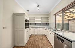 11/11 Thomas Drive, Happy Valley, SA 5159