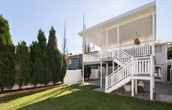 5 Bodalla Street, Norman Park, Qld 4170