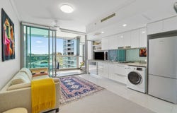 10505/8 Harbour Road, Hamilton, Qld 4007