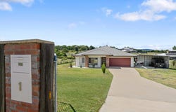 1 Ridgevale Drive, Regency Downs, Qld 4341