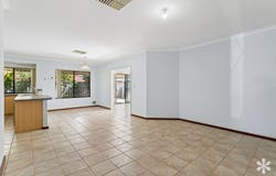 23 Merrang Circuit, Carramar, WA 6031