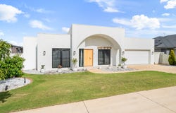 16 McGrory Drive, Kearneys Spring, Qld 4350
