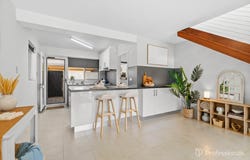 7/4-6 Gloucester Avenue, Shoalwater, WA 6169