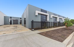 13-17 Silvretta Court, Clyde North, Vic 3978