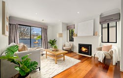 19 Gormanston Crescent, Deakin, ACT 2600