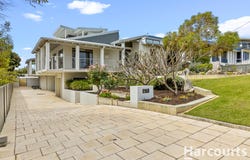 11 Cowper Road, Sorrento, WA 6020