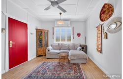 1 Wentworth Terrace, The Range, Qld 4700