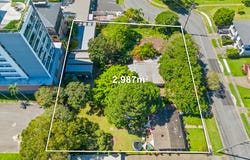 37 Eugaree Street, Southport, Qld 4215