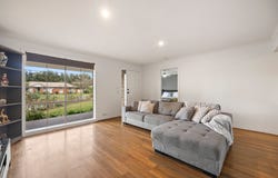 41 White Avenue, Romsey, Vic 3434