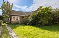 13 Swan Road, Murrumbeena, Vic 3163