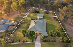 8 Eucalyptus Place, Regency Downs, Qld 4341