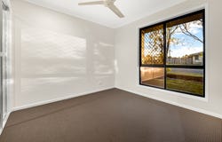 1 Sugars Place, Bundamba, Qld 4304