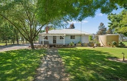 4 Collie Road, Byrneside, Vic 3617