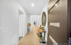 17 Yellowbox Drive, Point Cook, Vic 3030