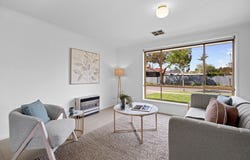 2 Walker Avenue, Clovelly Park, SA 5042