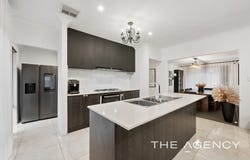 6 Aquamarine Parade, Treeby, WA 6164
