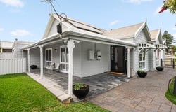 6 Roy Terrace, Christies Beach, SA 5165