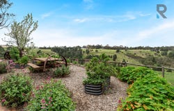 35 Kinnear Road, Mickleham, Vic 3064