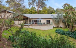 8 Sunset Crescent, Mount Eliza, Vic 3930