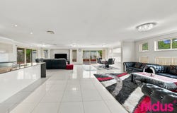 2 Capuchin Way, Plumpton, NSW 2761