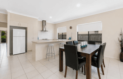 5 Silkpod Court, North Lakes, Qld 4509
