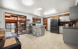 14 Maree Court, Centenary Heights, Qld 4350