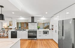5 Springfield Place, Forest Lake, Qld 4078
