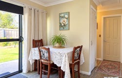1/74 Medeas Cove Esplanade, St Helens, Tas 7216
