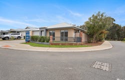 2 Peavey Road, Whitby, WA 6123